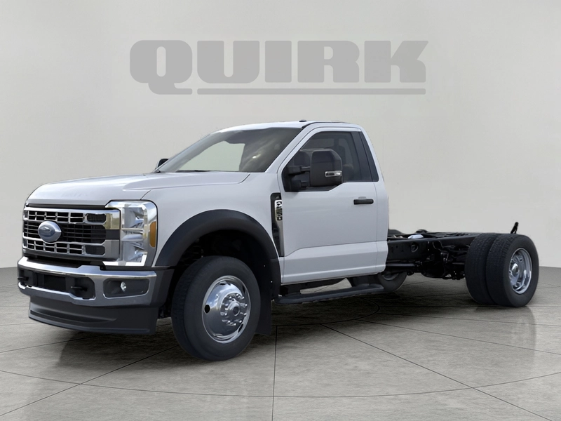 2026 Ford Super Duty F-550 DRW - view 1