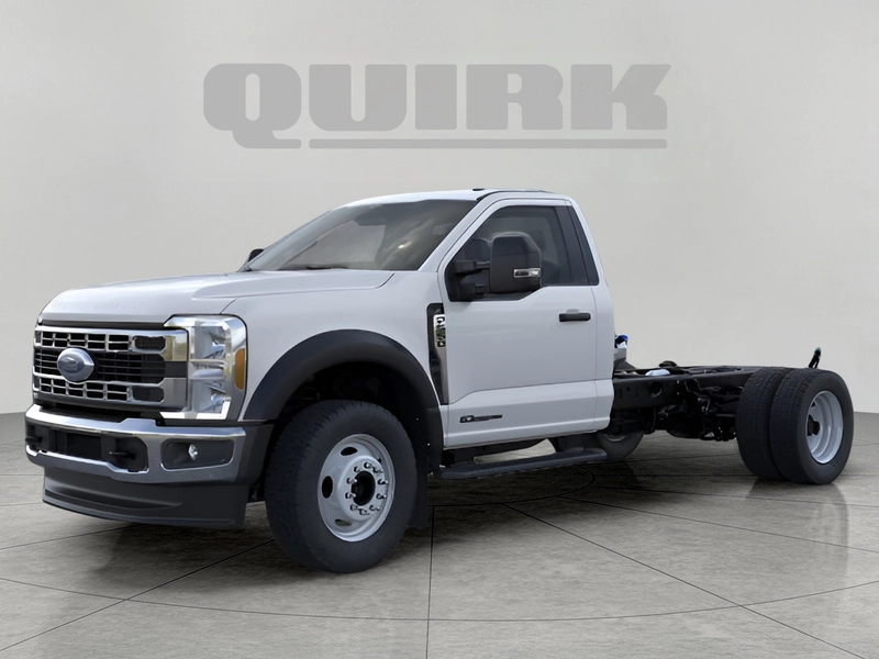 2025 Ford Super Duty F-550 DRW - view 1